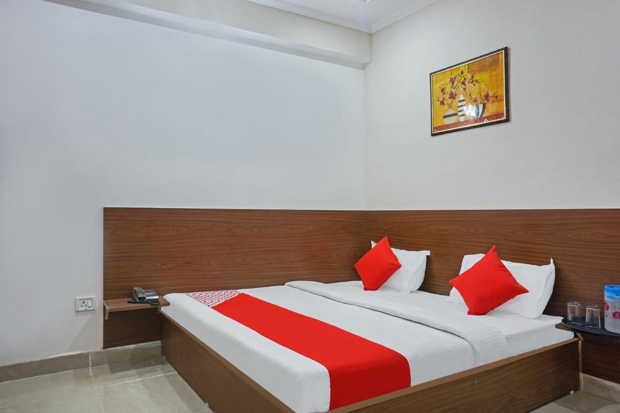 OYO 37169 Hotel Quadis Noida Exterior foto